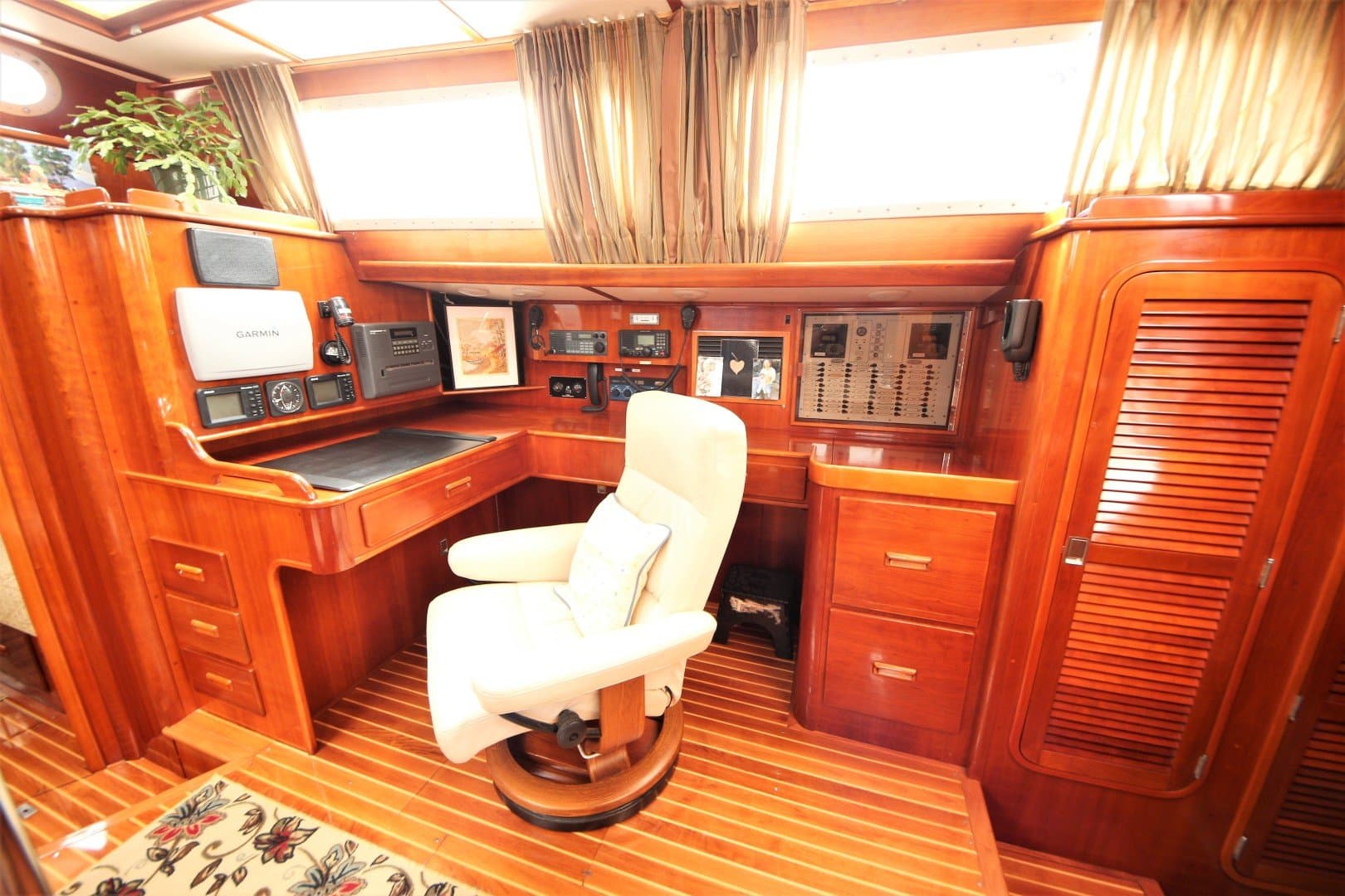 1991 Hinckley Sou'wester