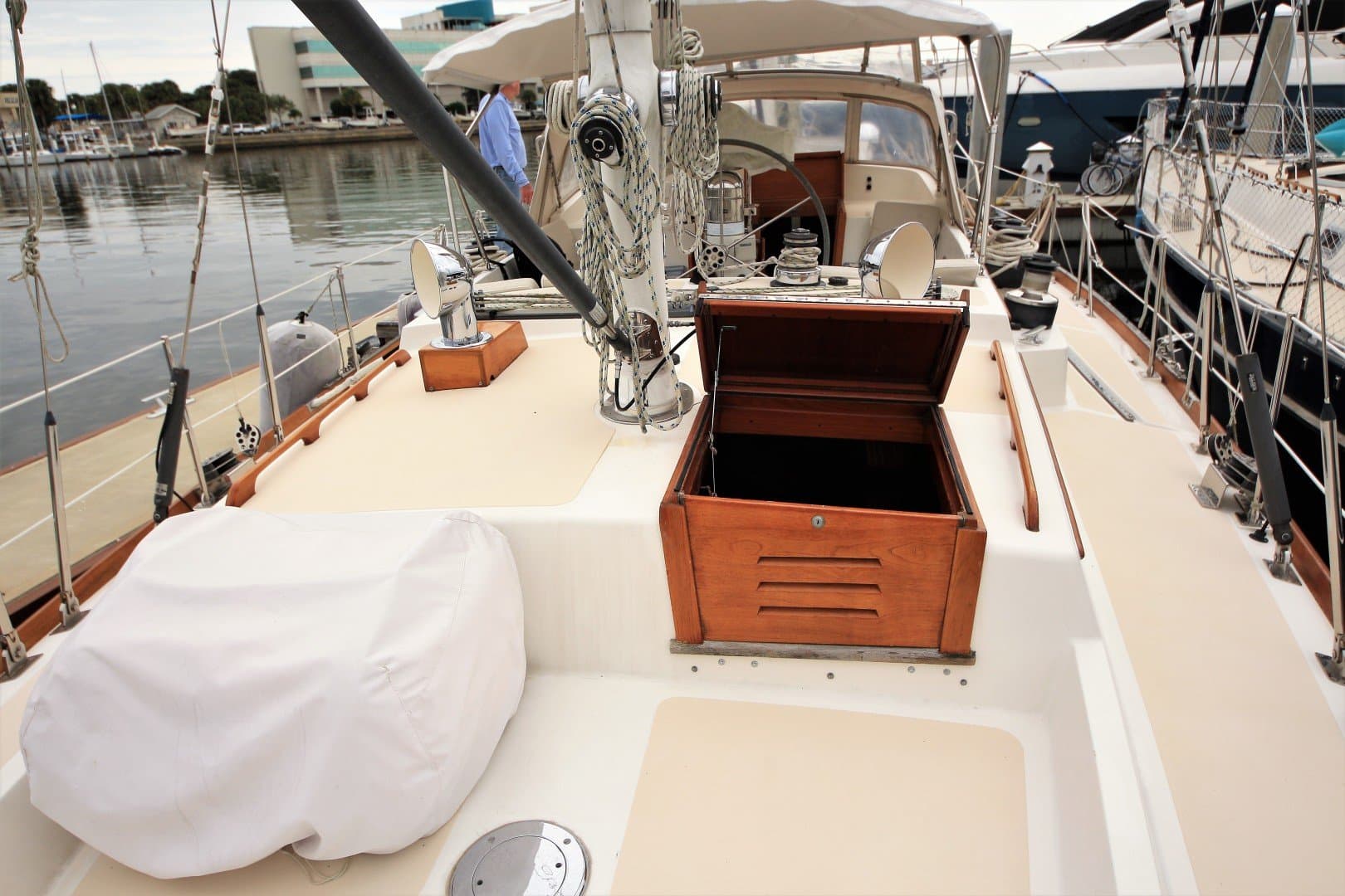 1991 Hinckley Sou'wester