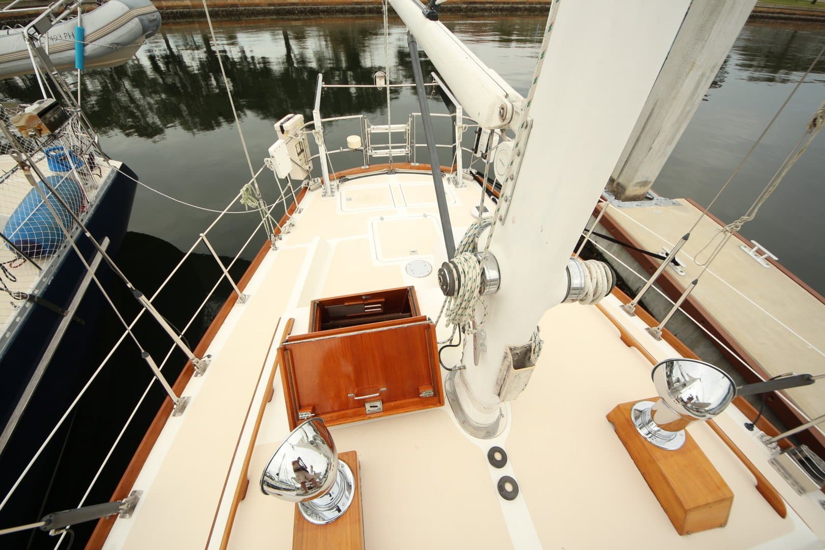 1991 Hinckley Sou'wester