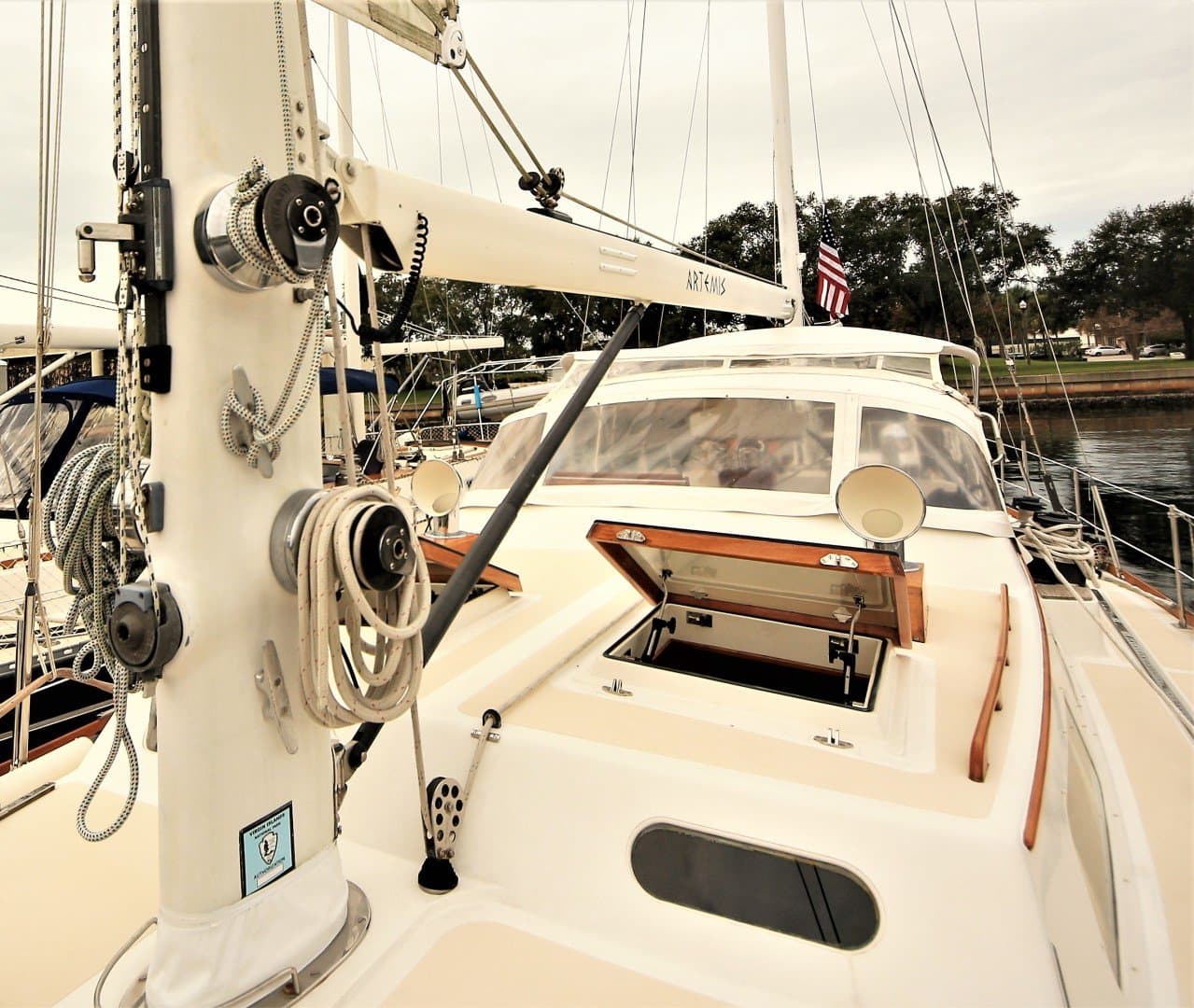 1991 Hinckley Sou'wester