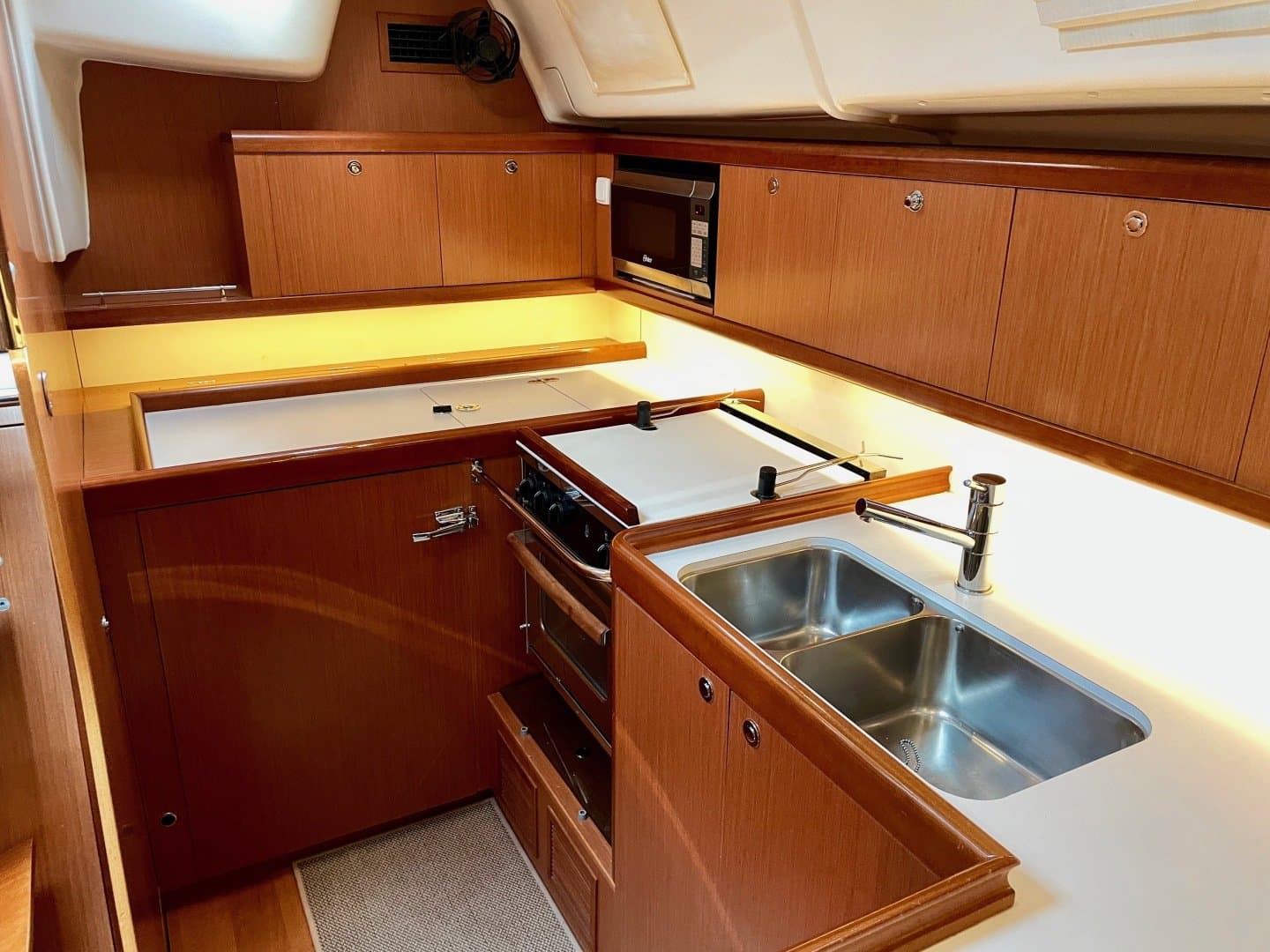 2008 Beneteau 