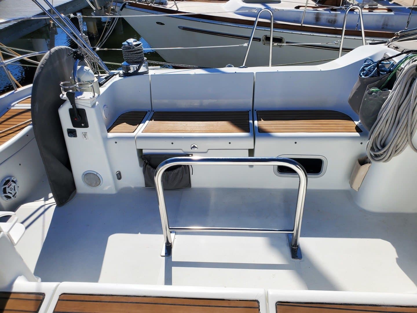 2001 Beneteau 