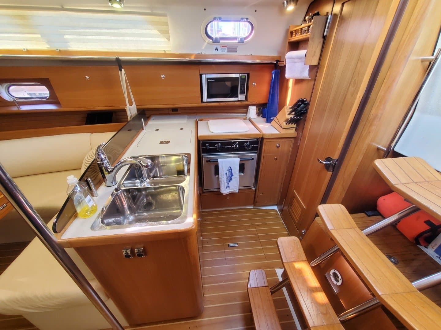 2011 Catalina 355