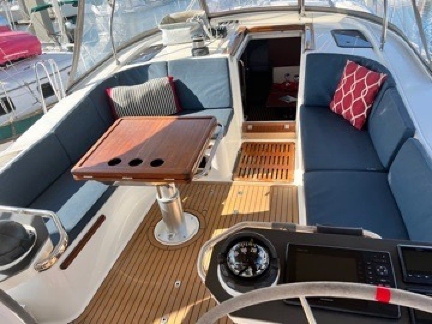 2015 Bavaria Vision 42