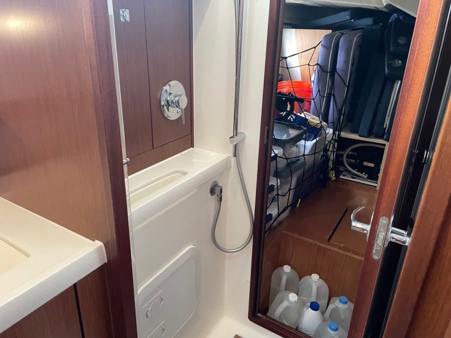 2015 Bavaria Vision 42