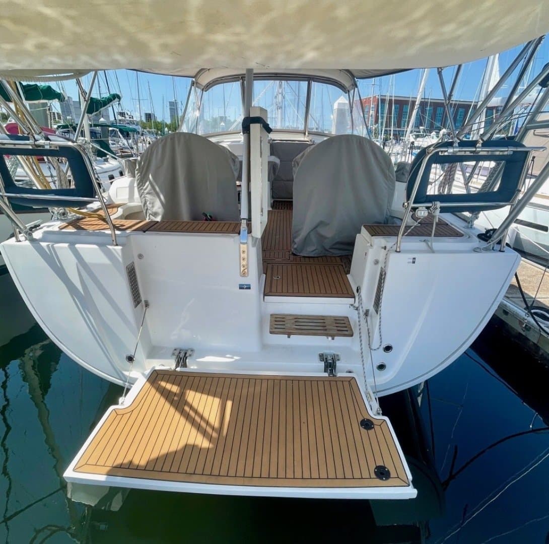 2015 Bavaria Vision 42