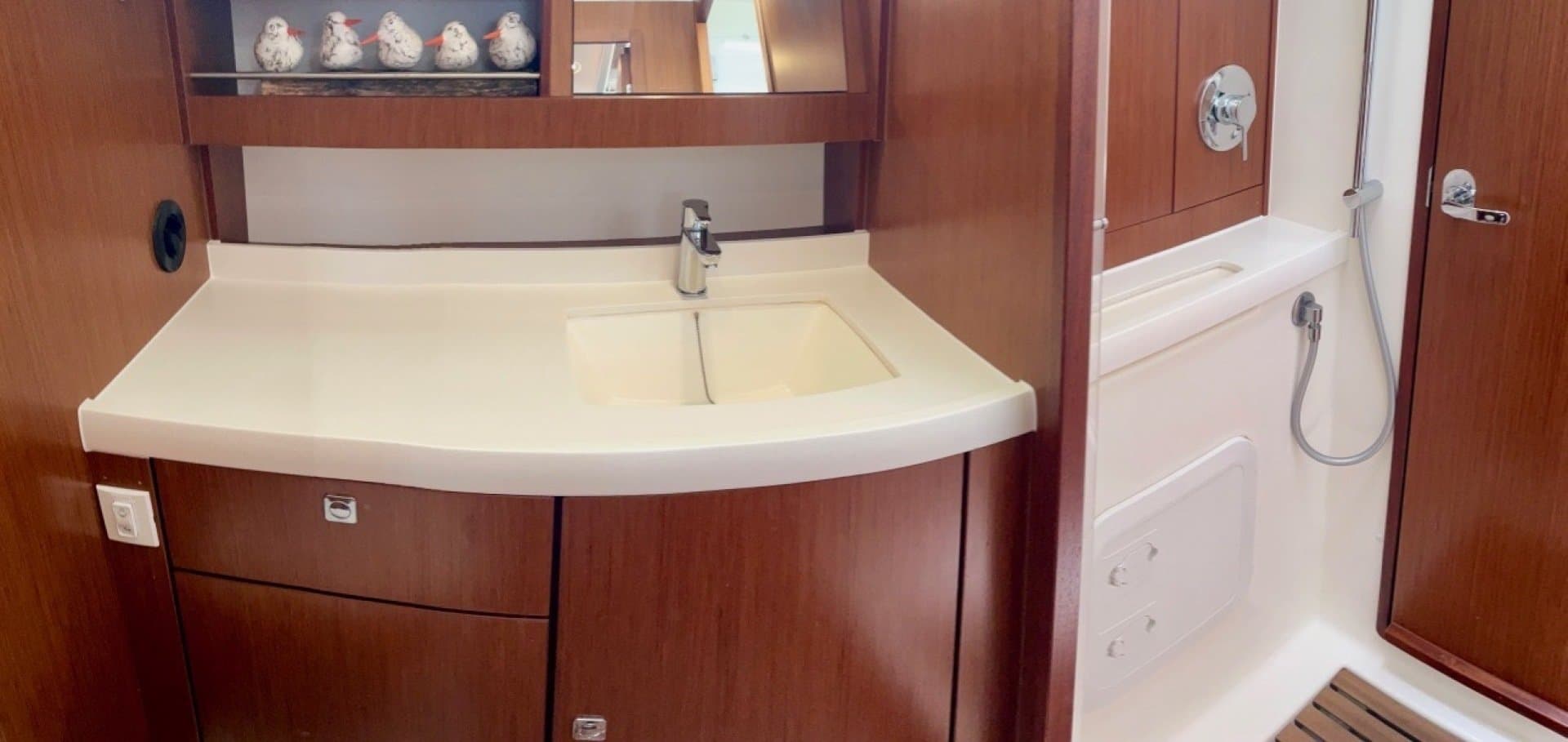 2015 Bavaria Vision 42