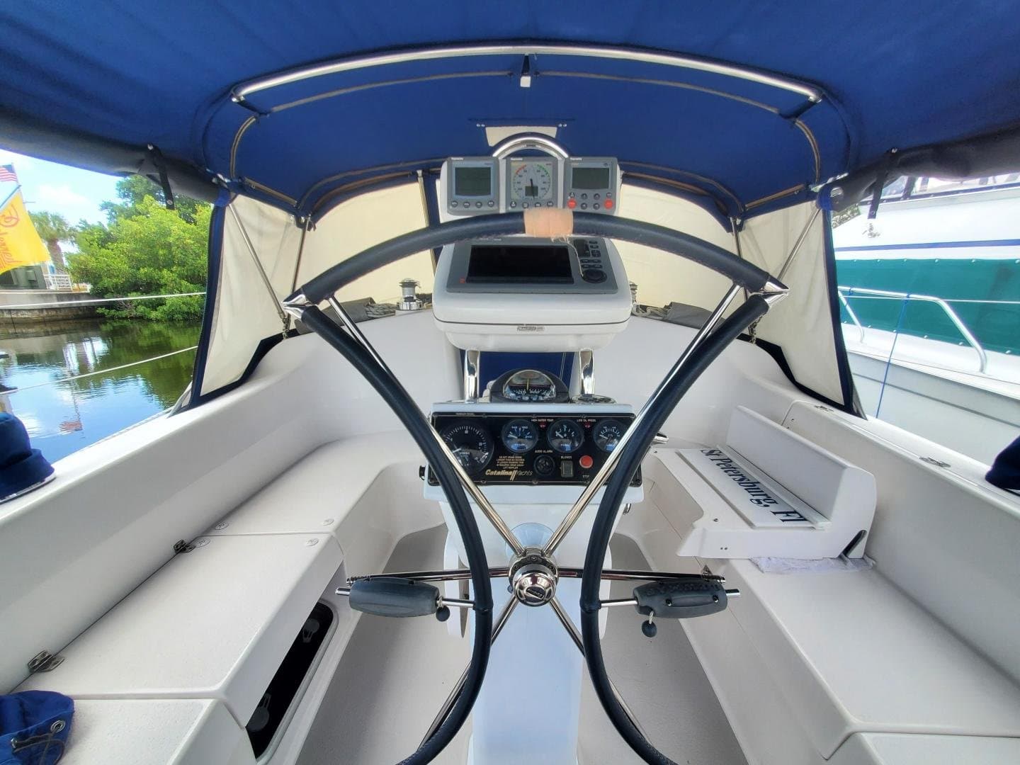 2012 Catalina 375
