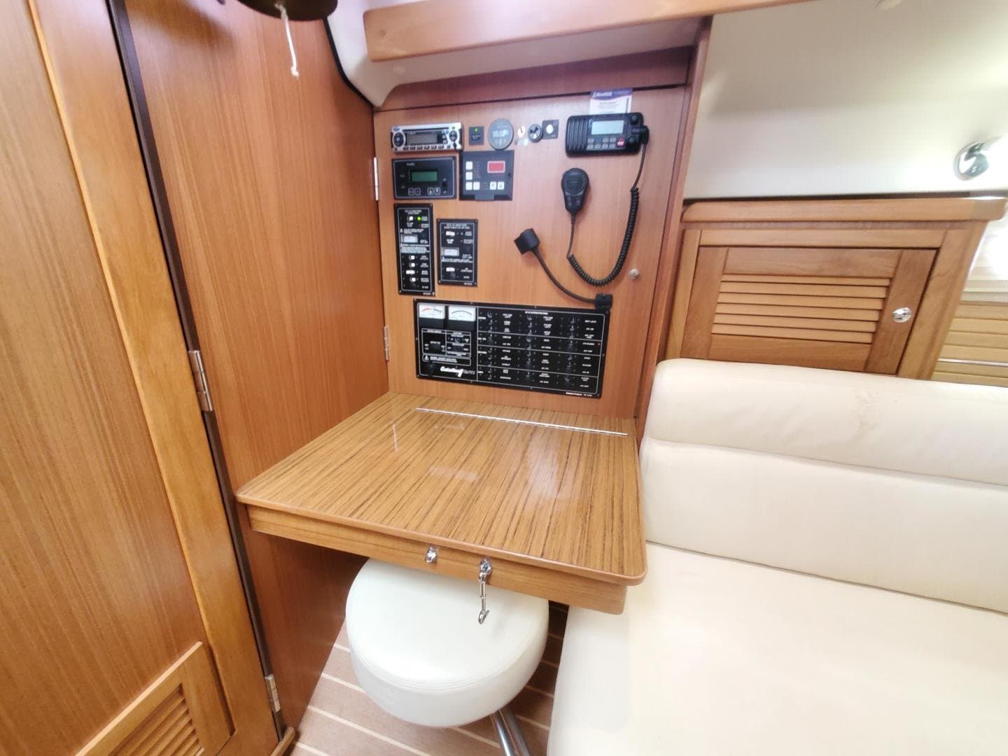 2012 Catalina 375
