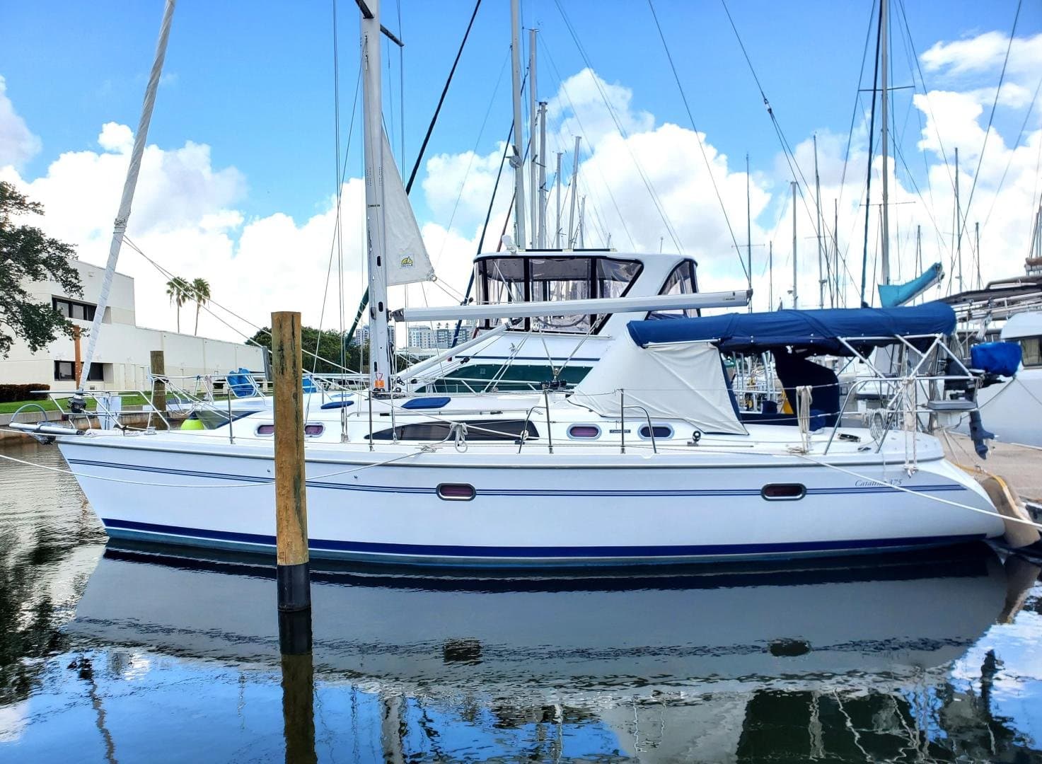 2012 Catalina 375