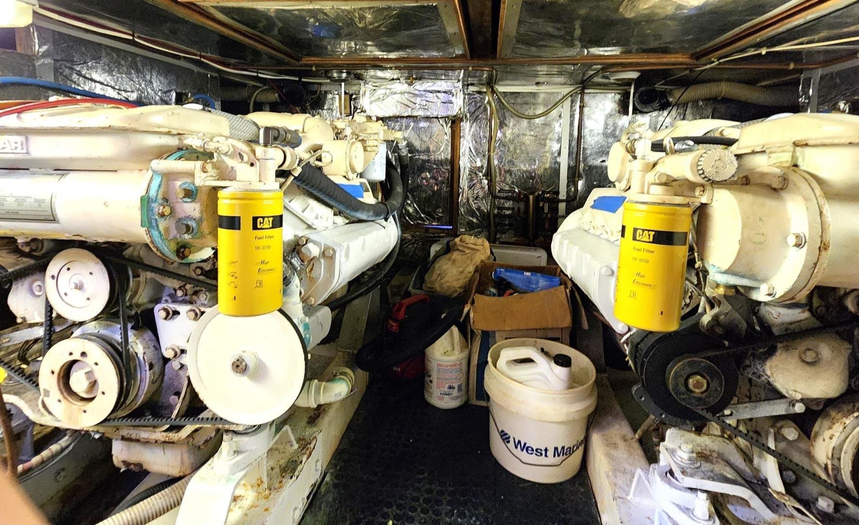 1989 Jefferson Cockpit Motor Yacht