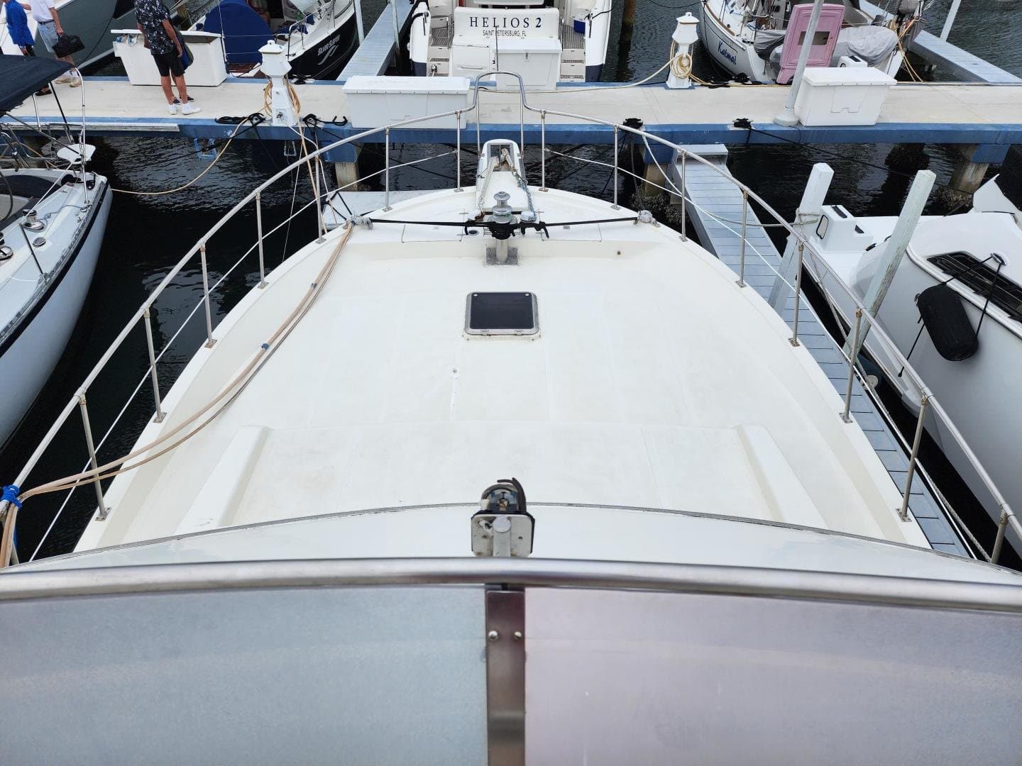 1989 Jefferson Cockpit Motor Yacht