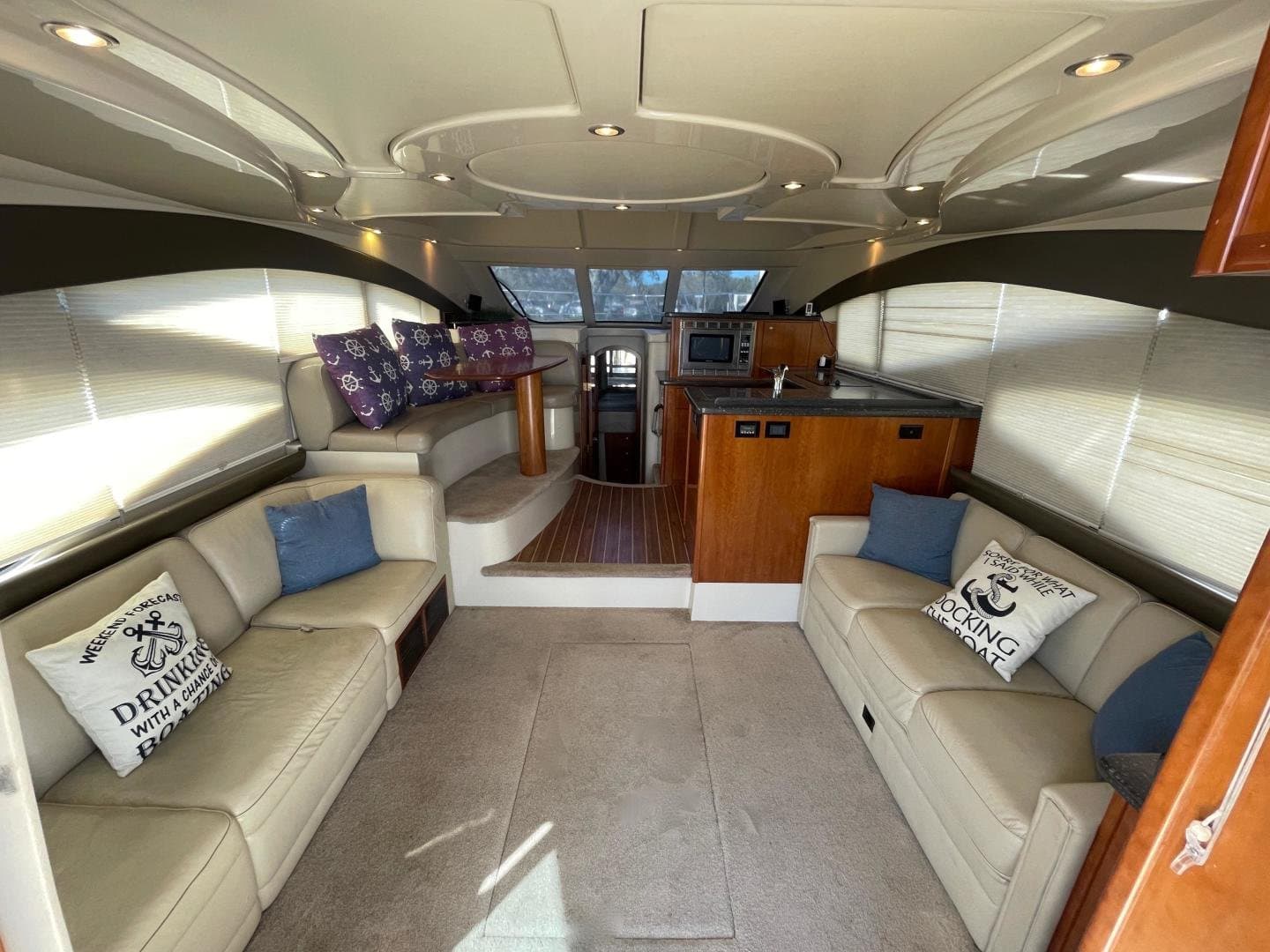 2007 Cruisers Yachts 447