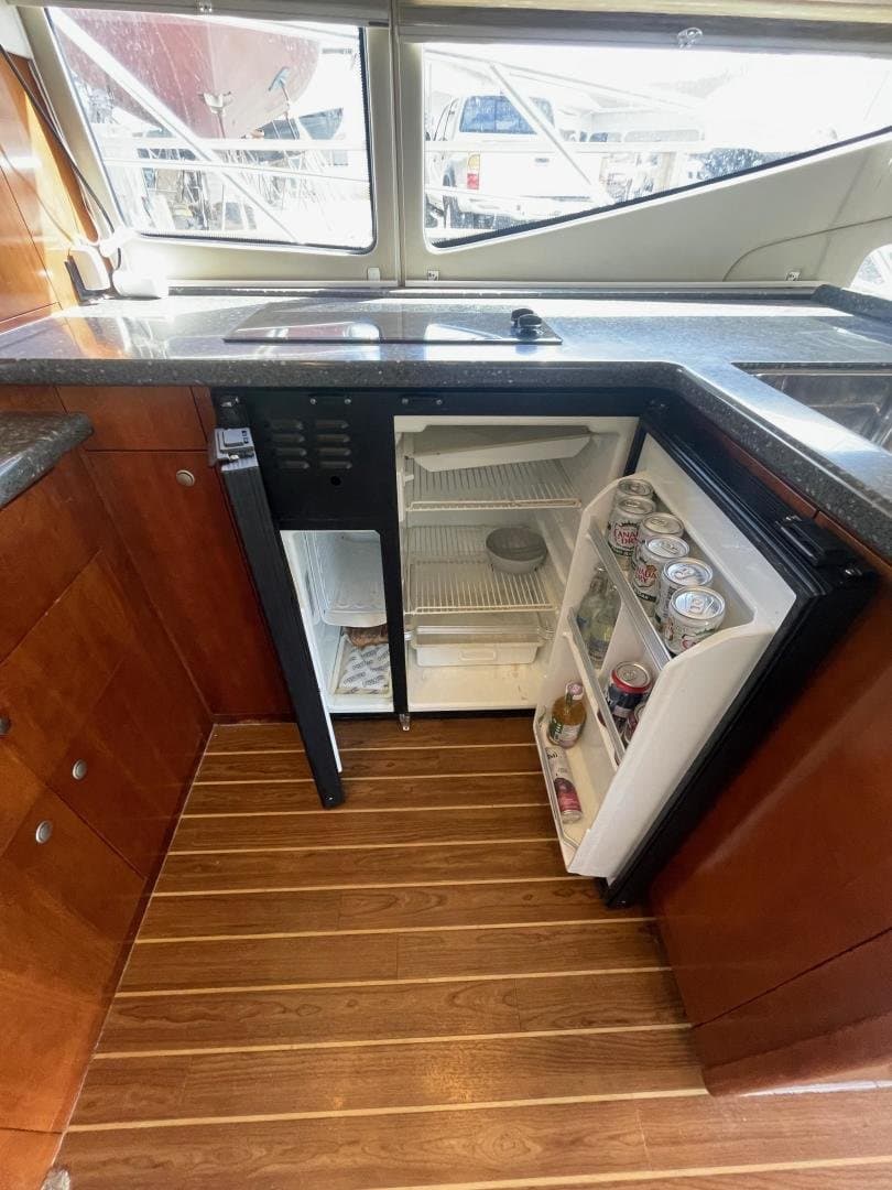 2007 Cruisers Yachts 447