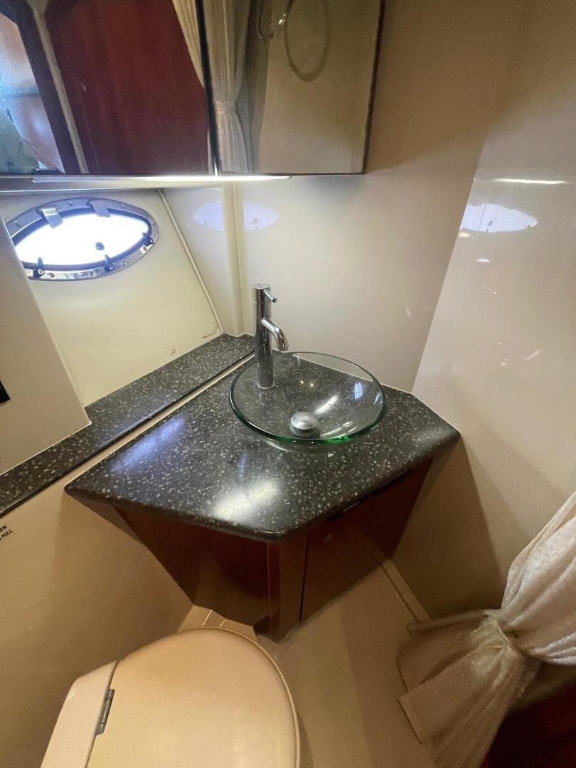 2007 Cruisers Yachts 447