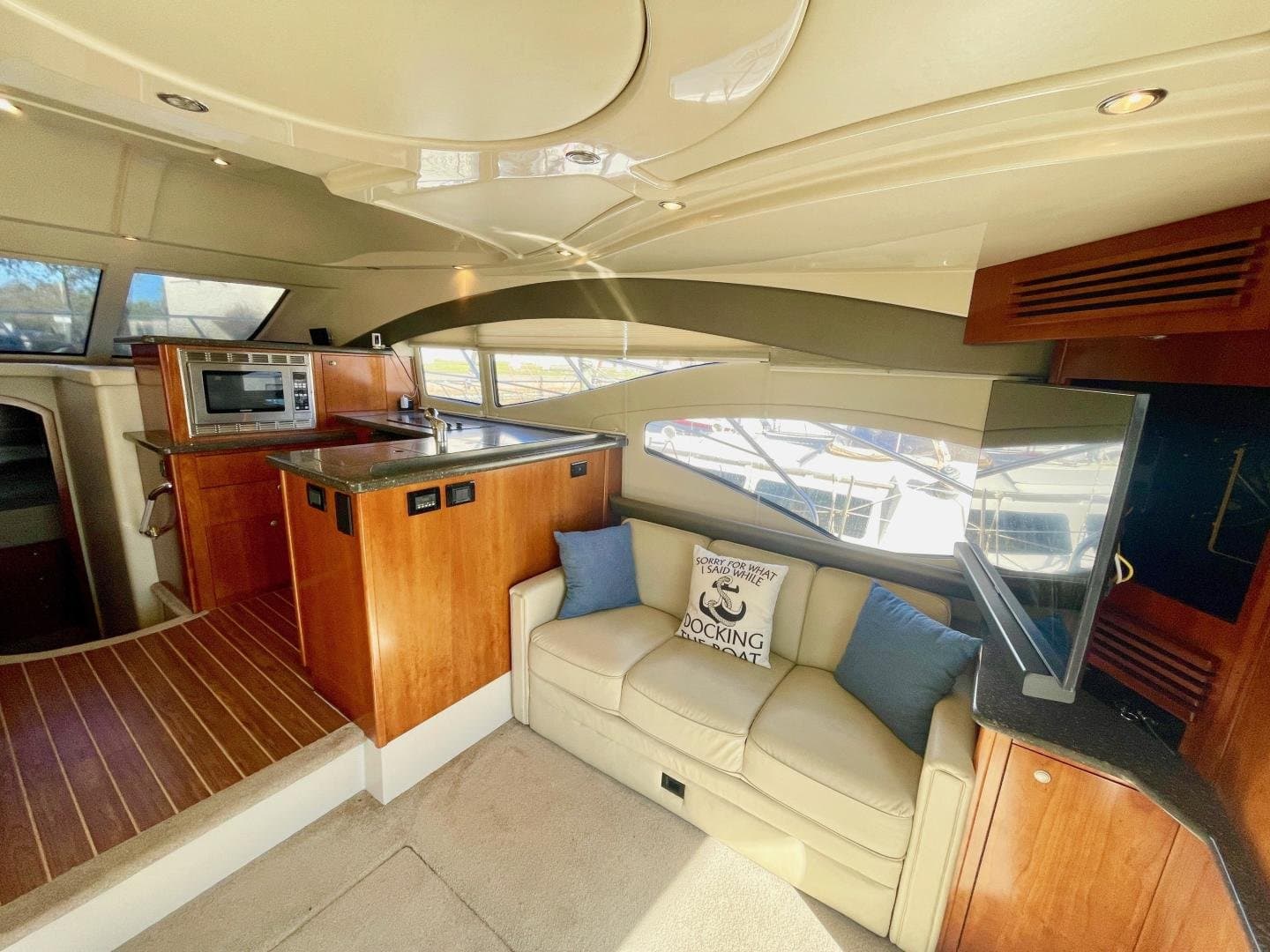 2007 Cruisers Yachts 447