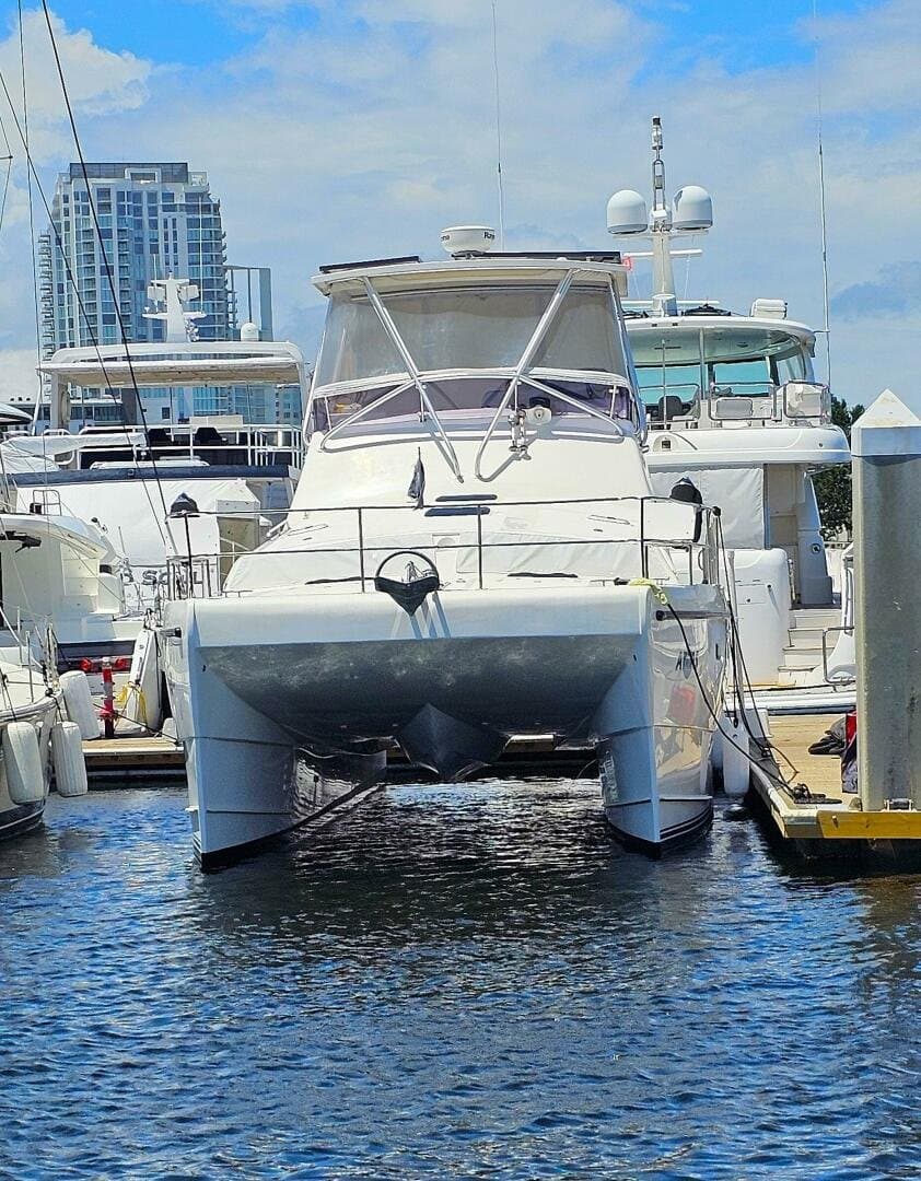 2011 Cruiser Cats Havana 40