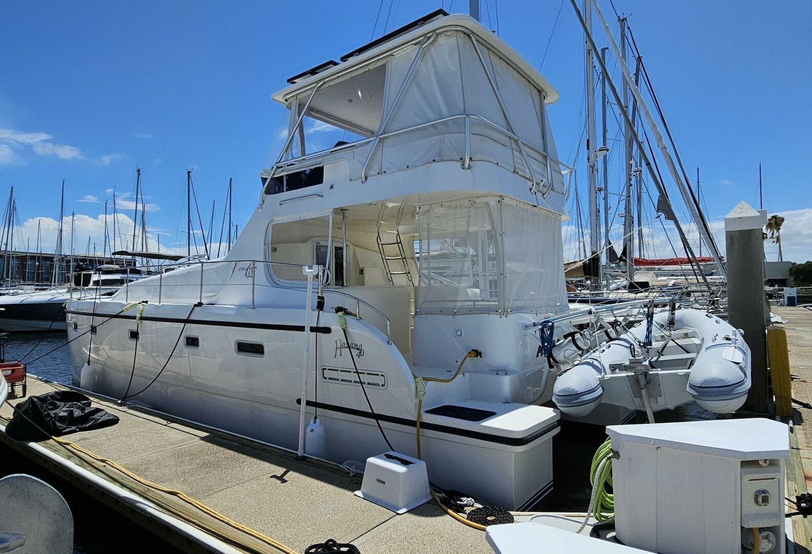 2011 Cruiser Cats Havana 40