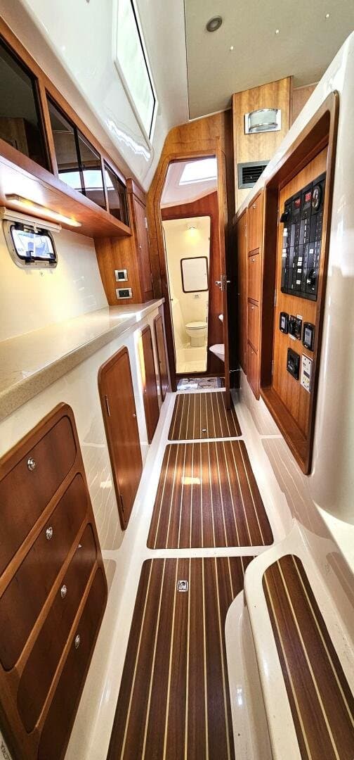2011 Cruiser Cats Havana 40