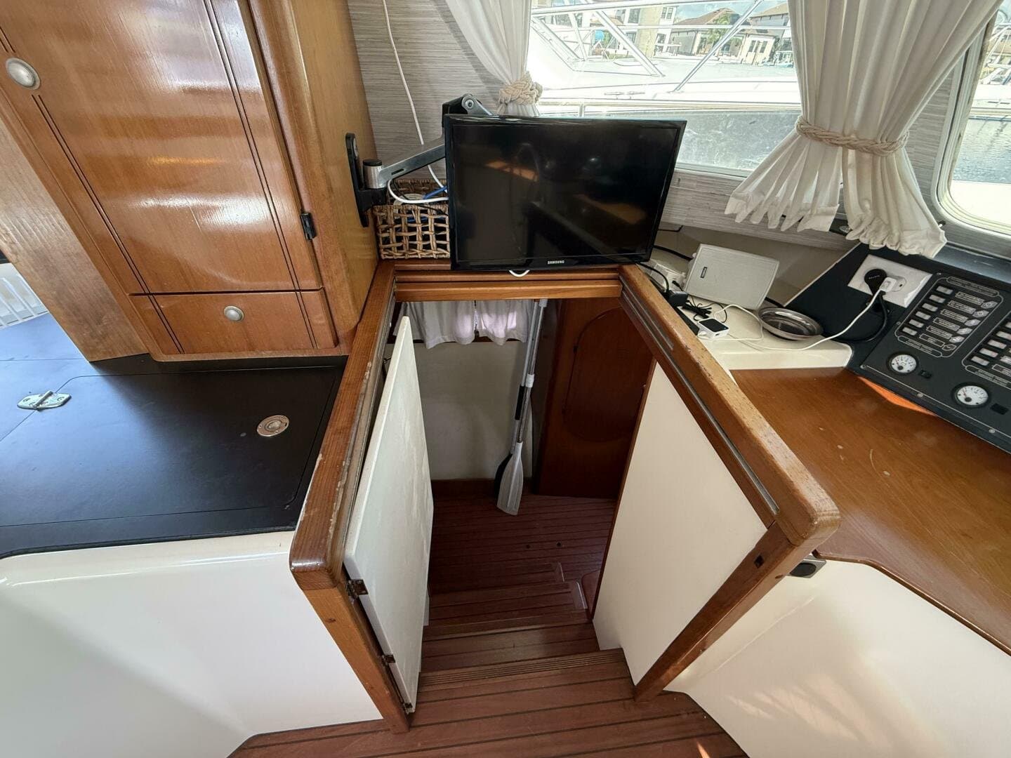 1999 Fountaine Pajot Maryland 37