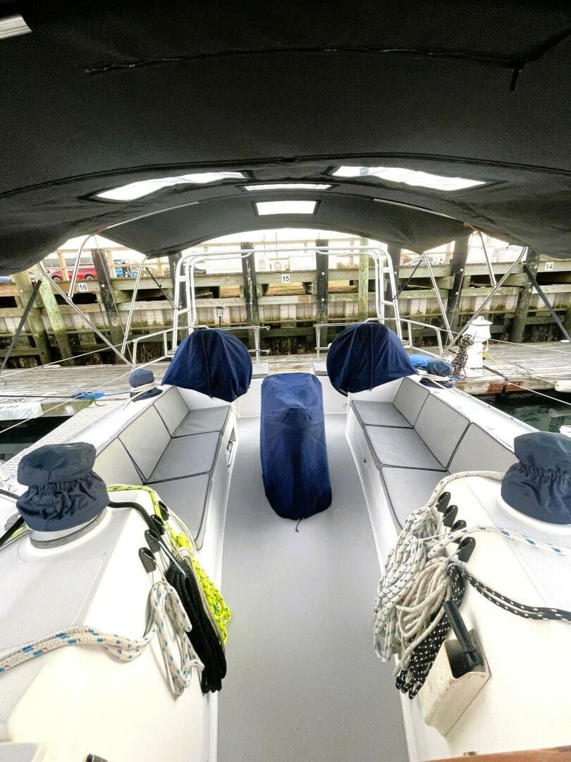 2010 Catalina 445