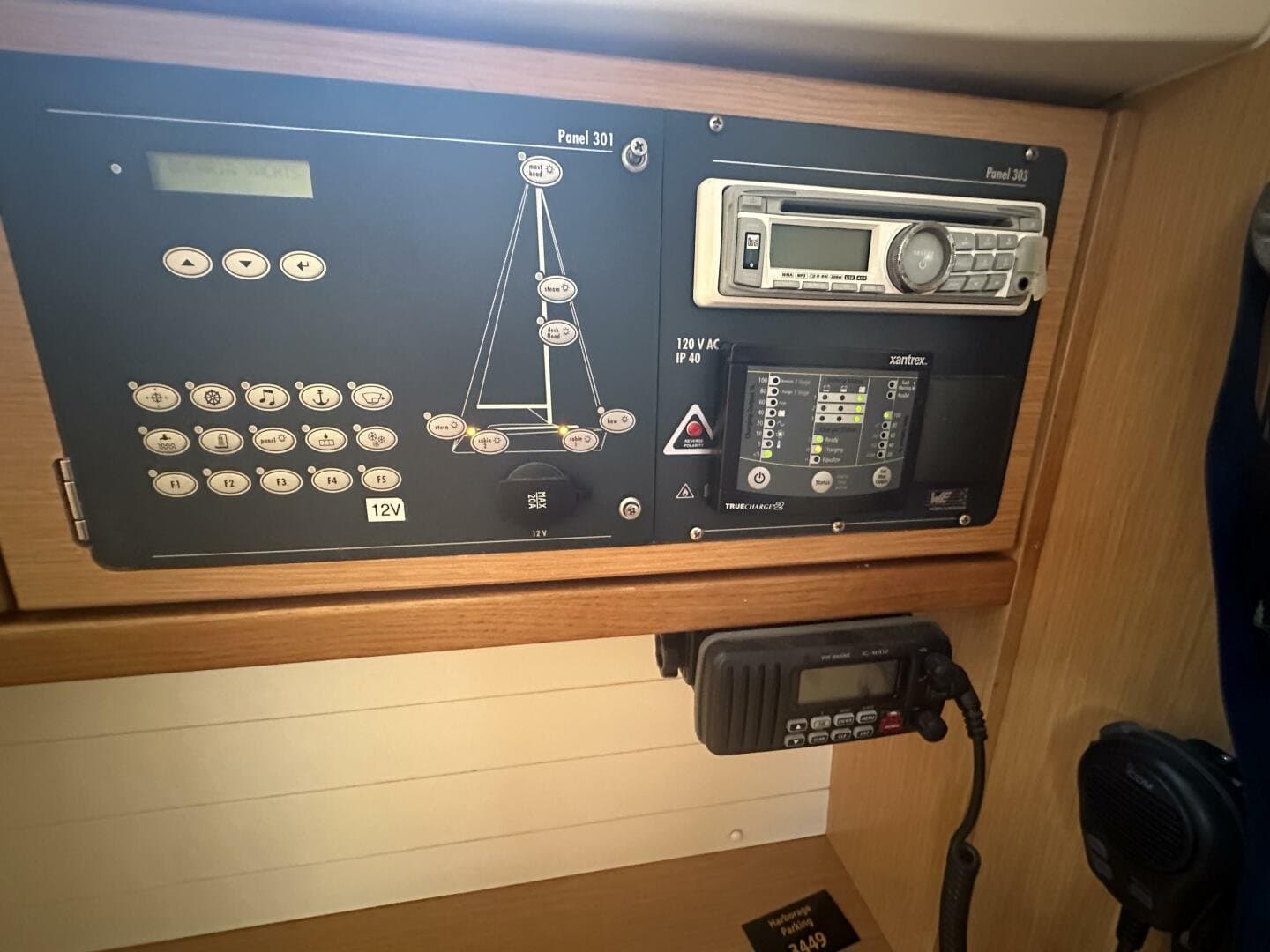 2011 Bavaria 36 Cruiser