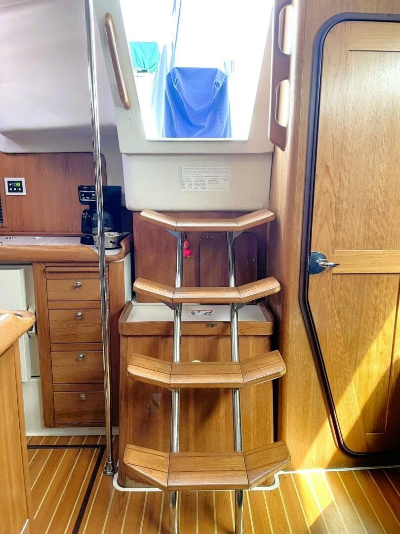 2004 Catalina 350