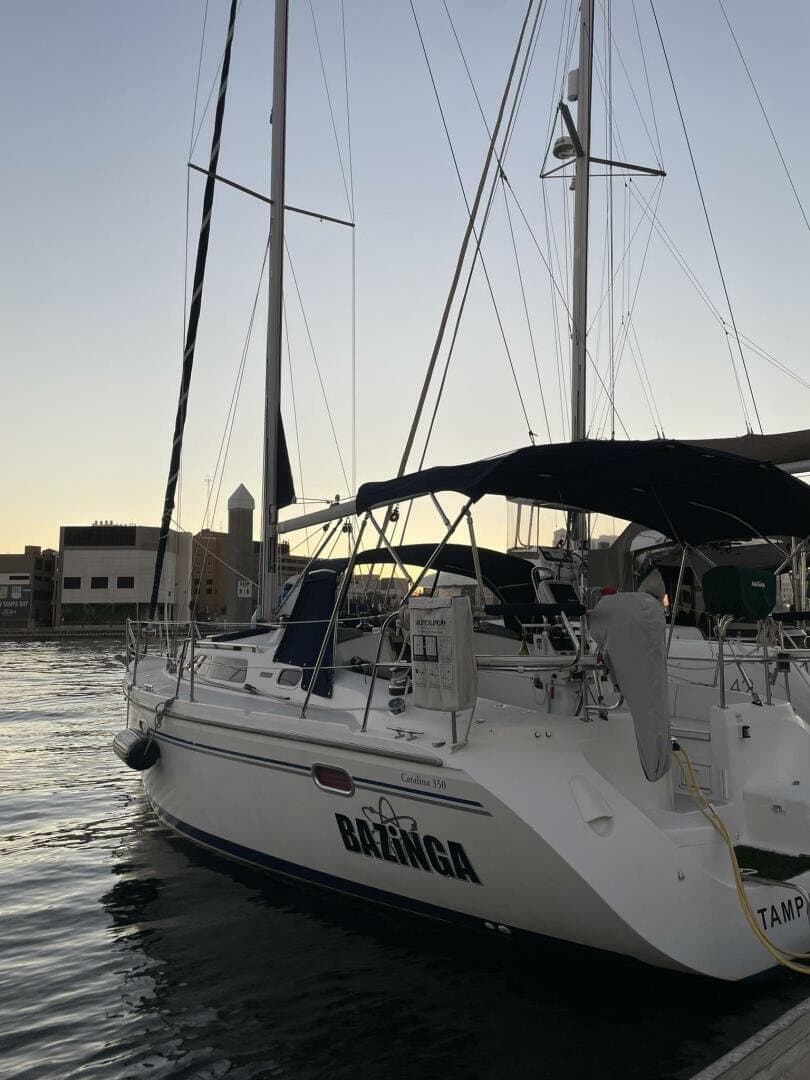 2004 Catalina 350