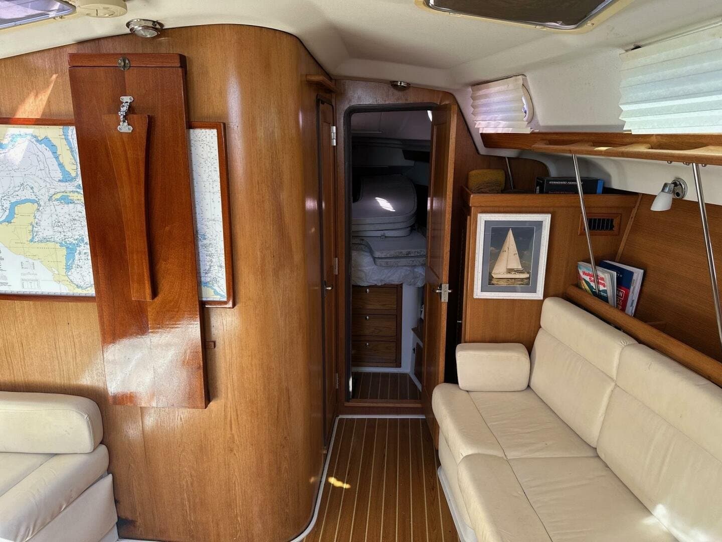 2004 Catalina 350