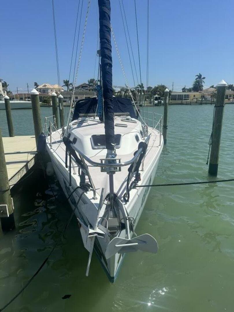 2004 Catalina 350