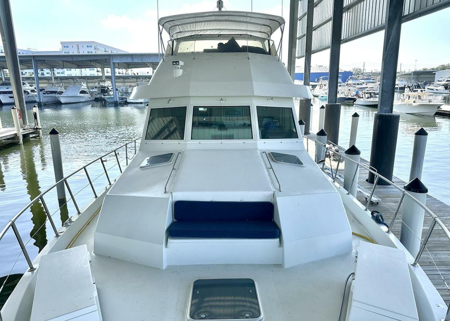 1994 Hatteras Cockpit Motoryacht