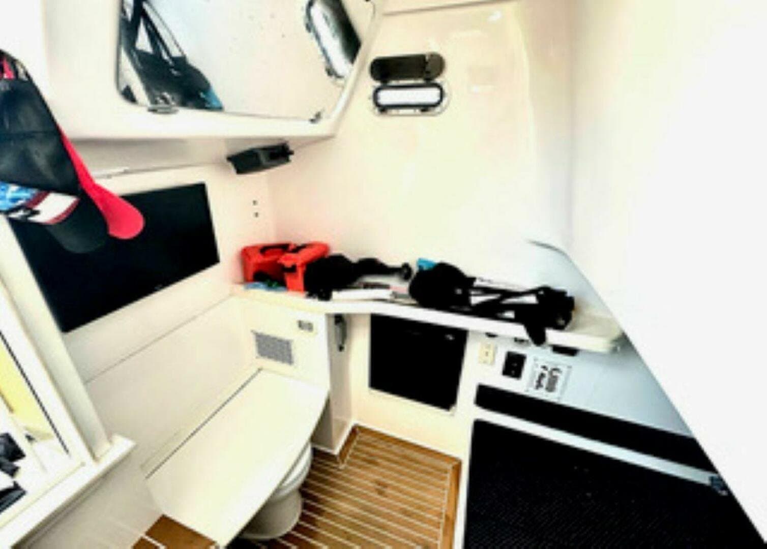 2017 Stamas 390 Tarpon