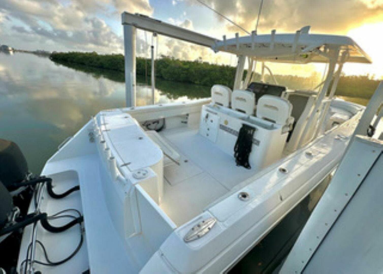 2017 Stamas 390 Tarpon