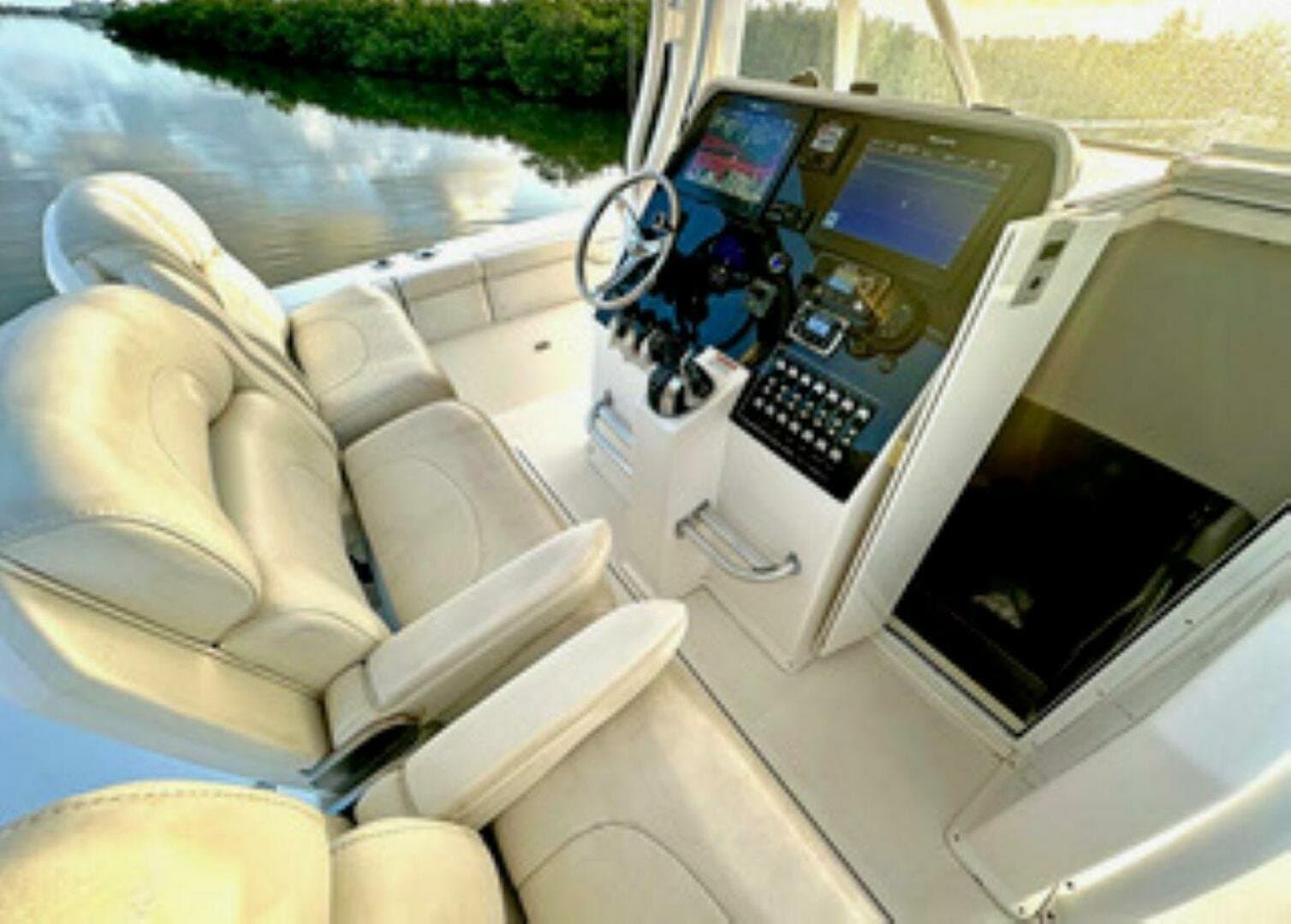 2017 Stamas 390 Tarpon