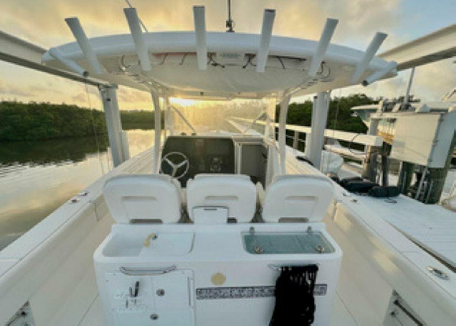 2017 Stamas 390 Tarpon