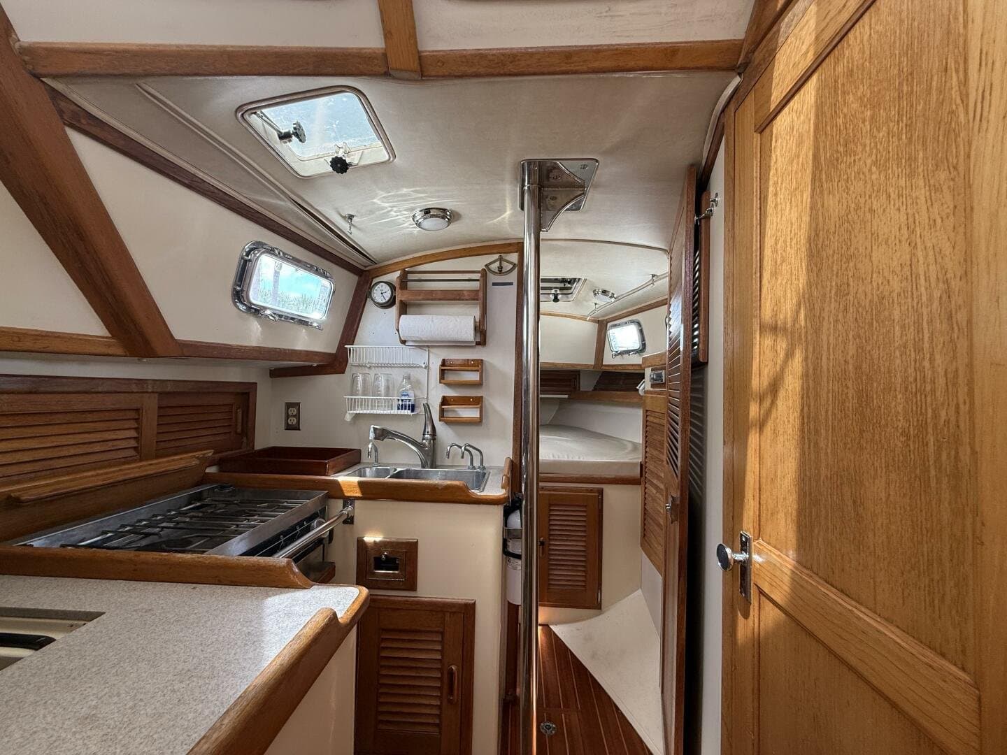 1994 Pacific Seacraft Pilothouse 32