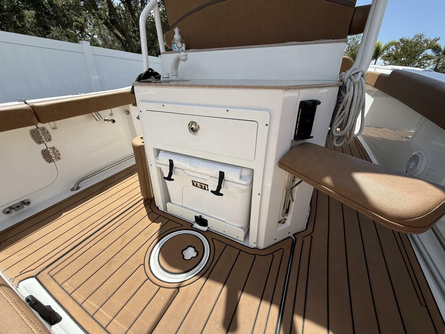 2022 Sea Hunt Ultra 265 SE