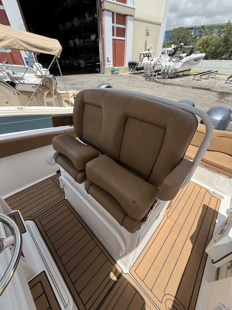 2022 Sea Hunt Ultra 265 SE