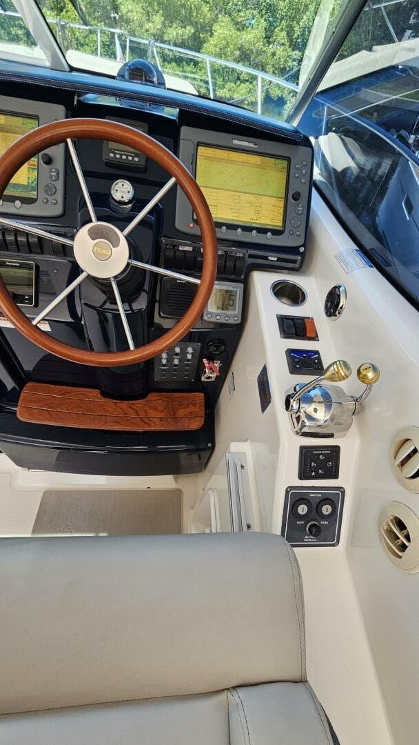 2007 Tiara Yachts 3900 Sovran