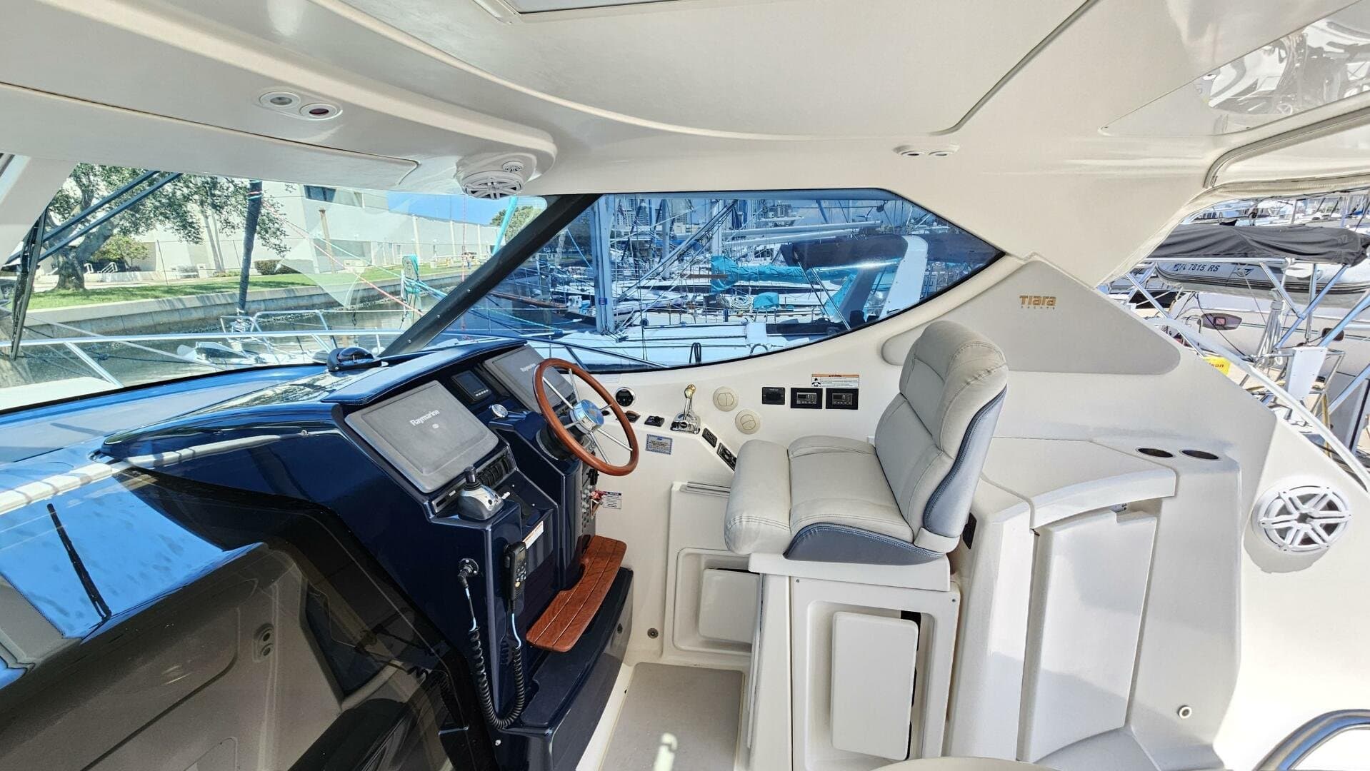 2007 Tiara Yachts 3900 Sovran