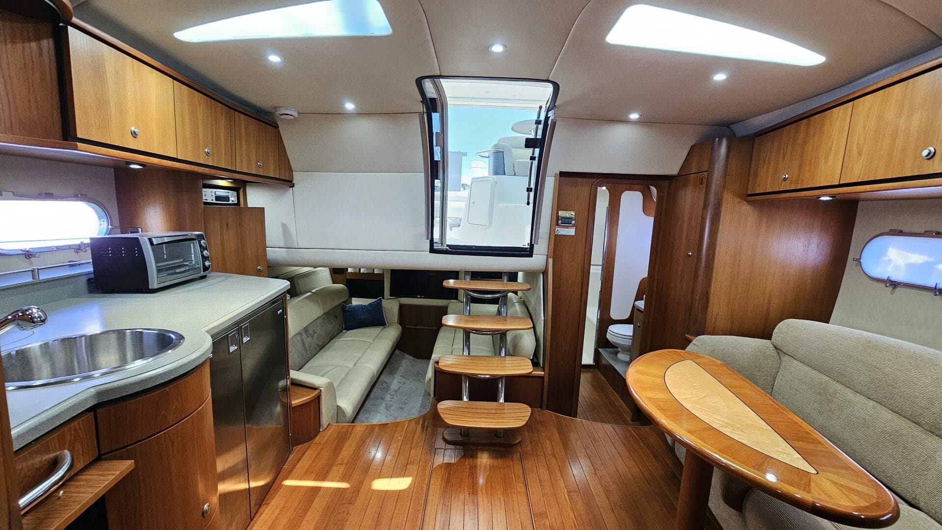 2007 Tiara Yachts 3900 Sovran