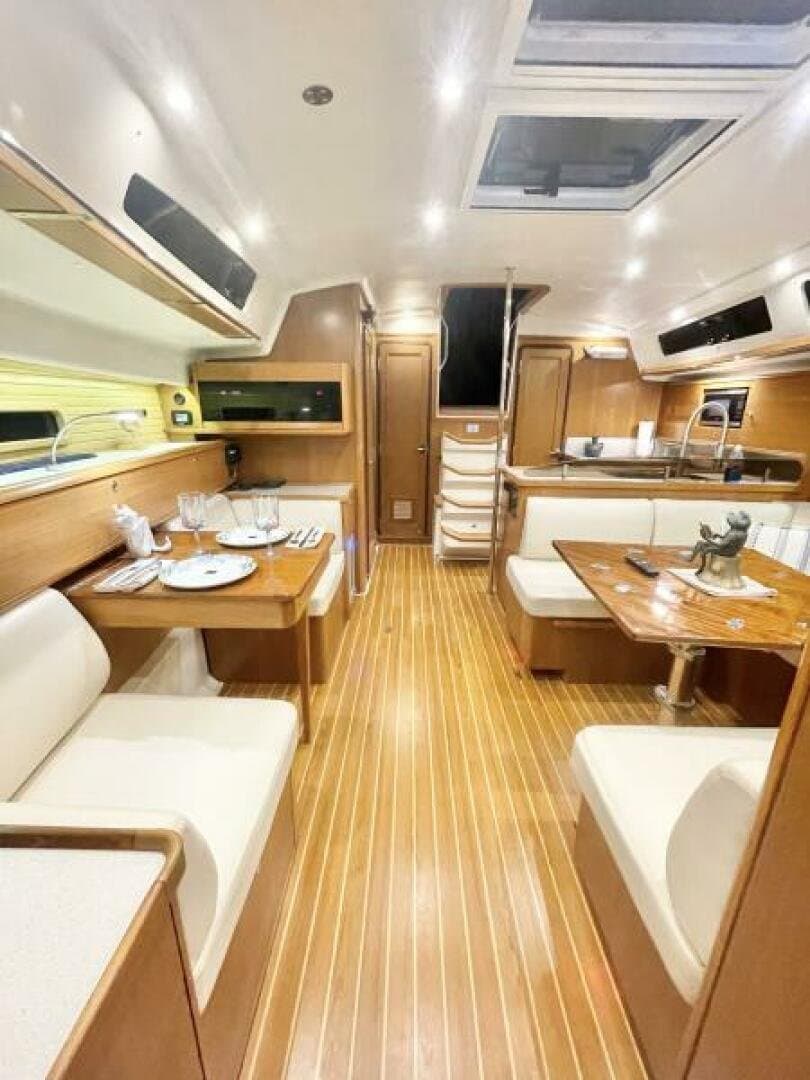 2017 Catalina 425