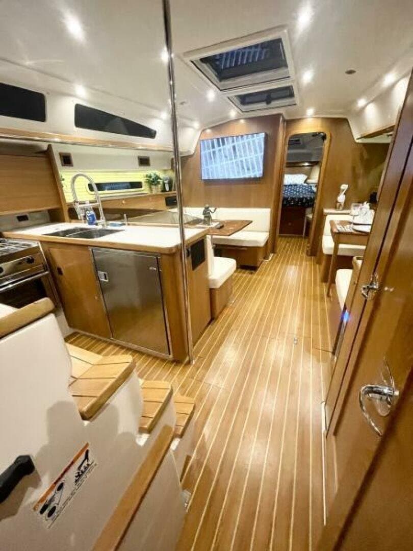 2017 Catalina 425