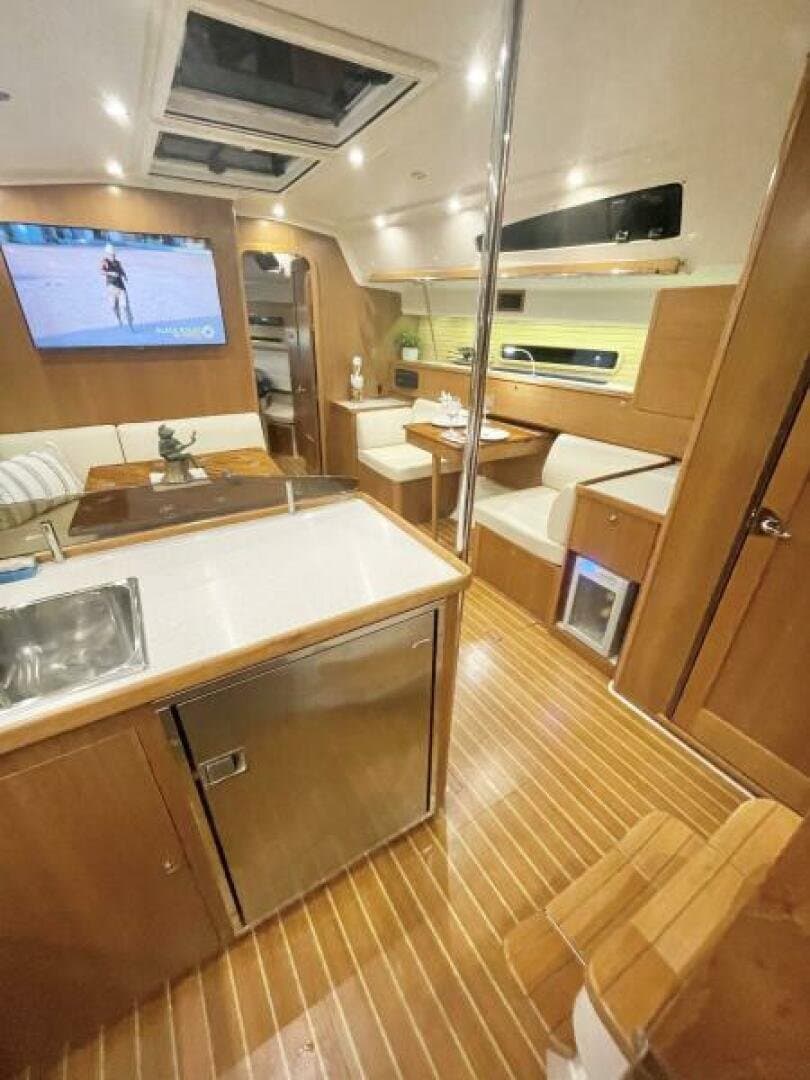 2017 Catalina 425