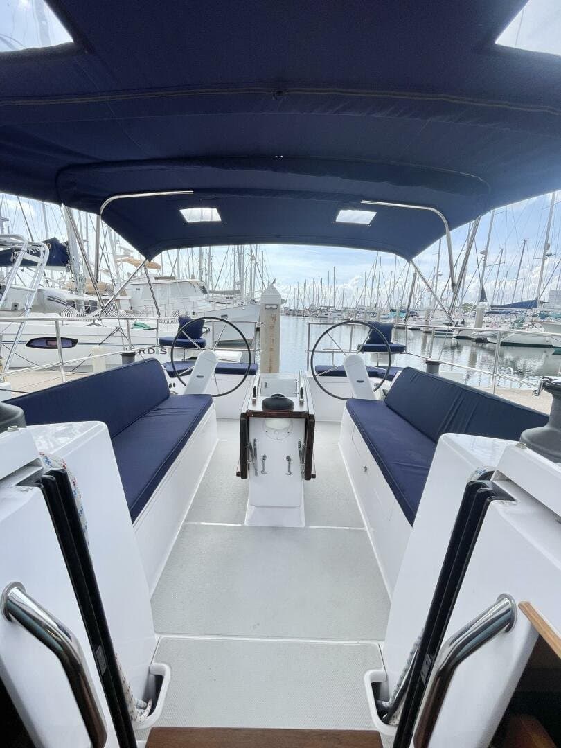 2017 Catalina 425