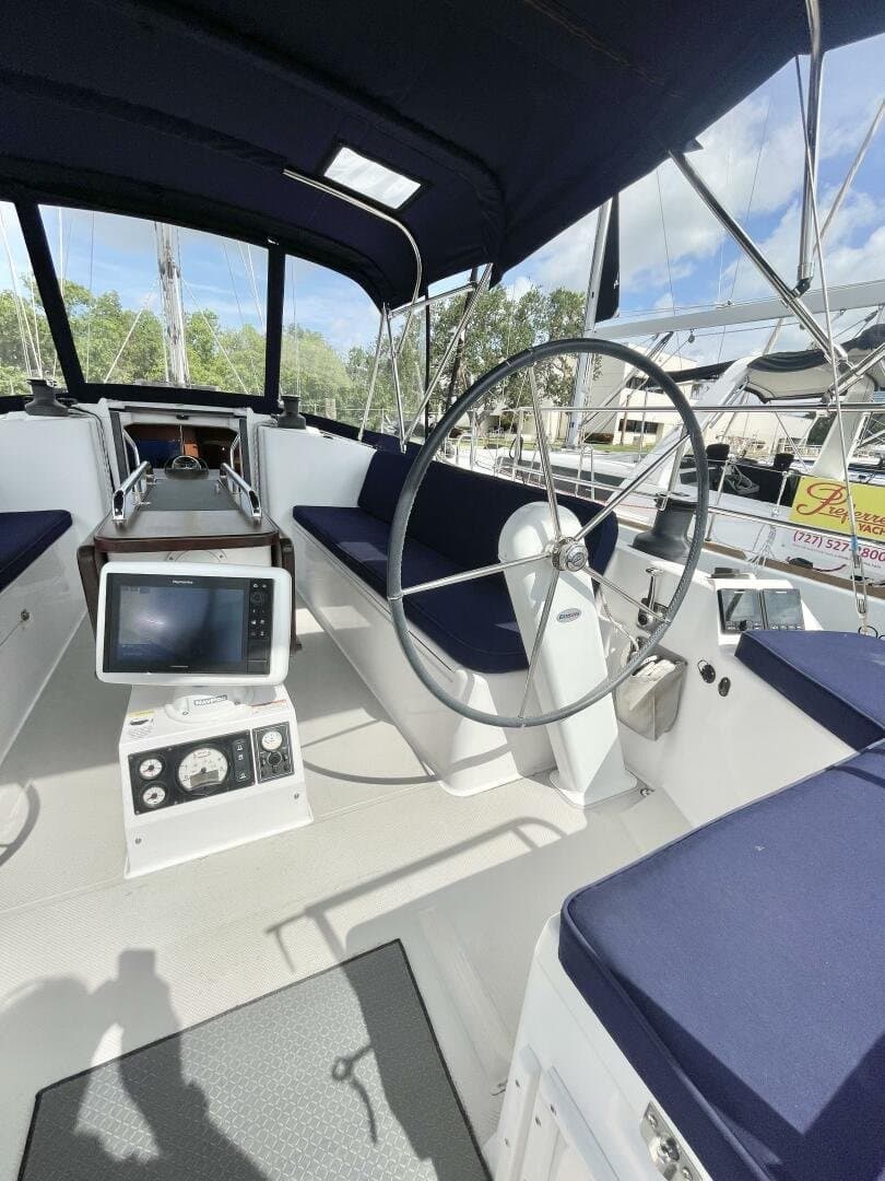 2017 Catalina 425