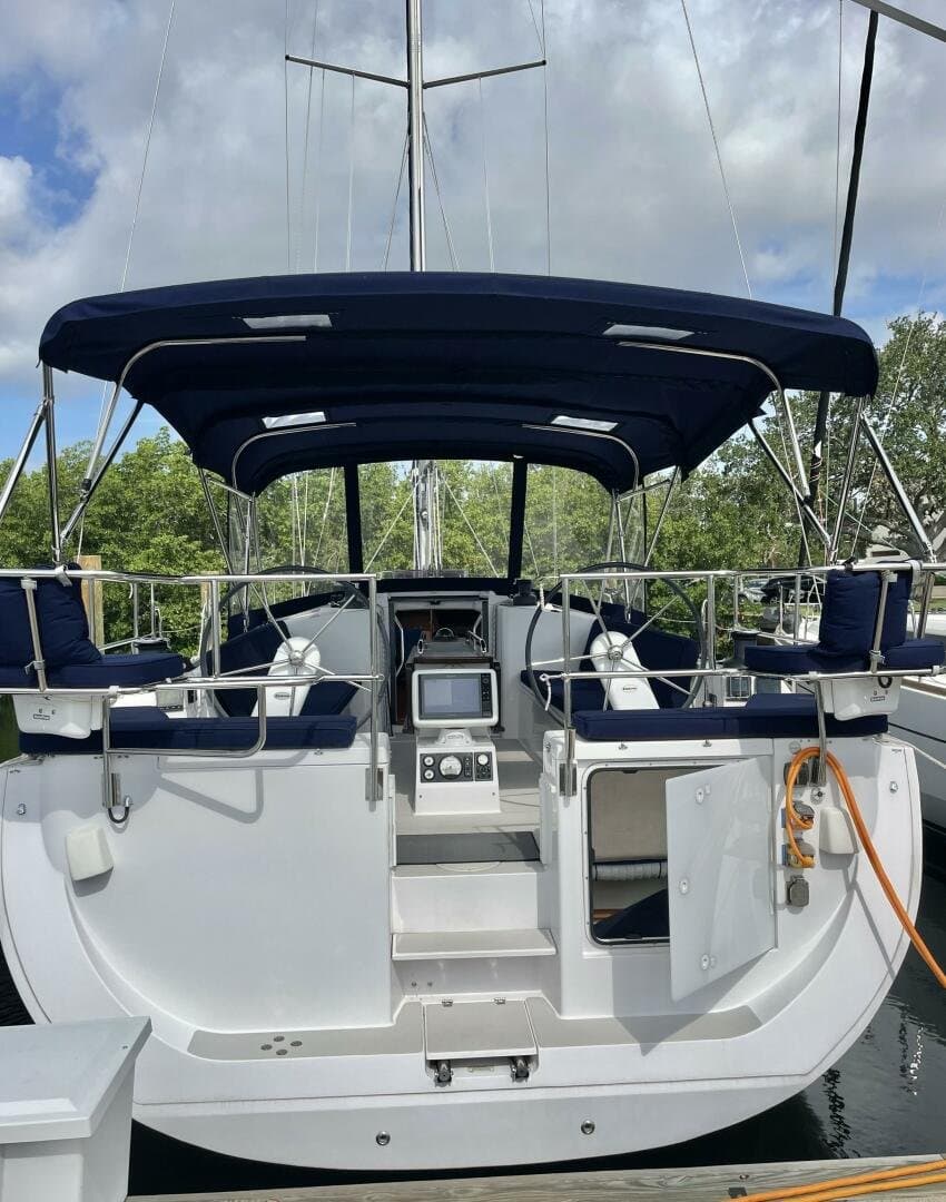 2017 Catalina 425