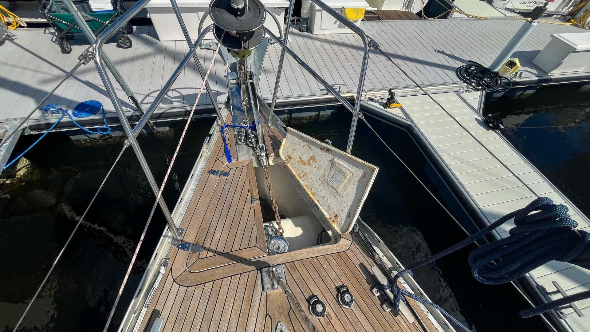 1991 Oyster Lightwave 48