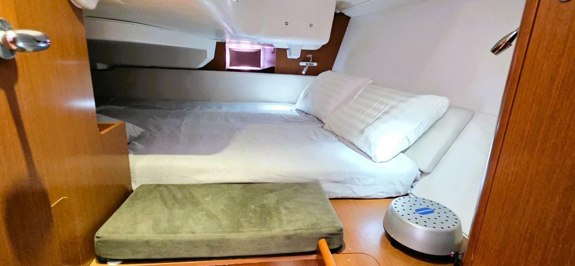 2013 Beneteau Oceanis