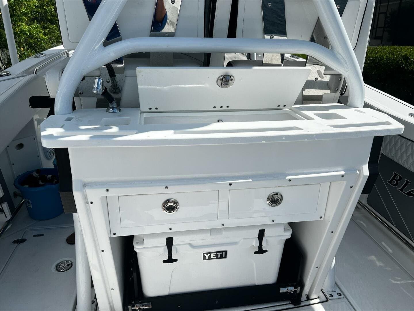 2023 Blackfin 272 CC